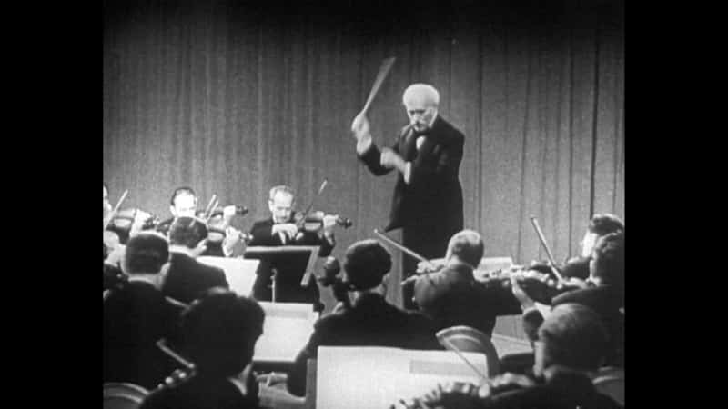 Arturo Toscanini dirigierend.