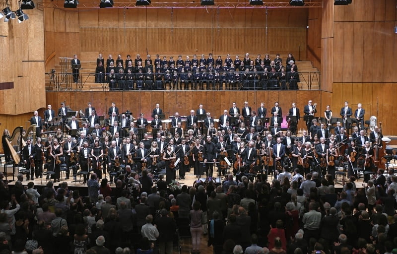 SWR Symphonieorchester unter der Leitung von Teodor Currentzis