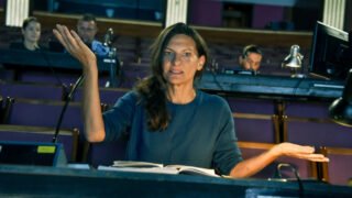 Catrin Striebeck als Regisseurin in »Die Unschuldsvermutung«
