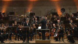 Ingo Metzmacher am Pult des Symphonieorchesters des Bayerischen Rundfunks