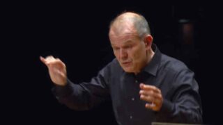 François-Xavier Roth dirigiert Bach und Strawinsky